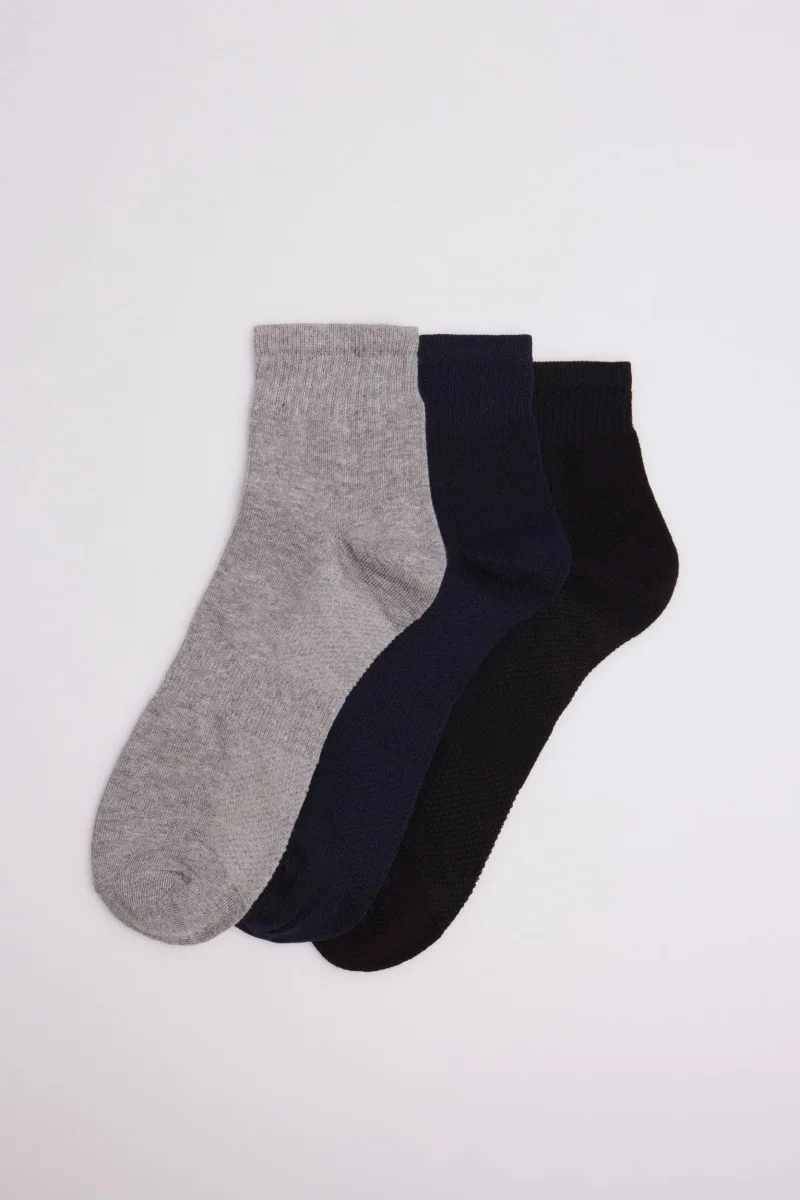 Conjunto de 3 meias desportivas curtas variadas - Image 2