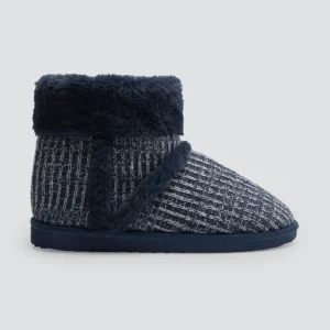 Botas de casa com combinação de malha e pele