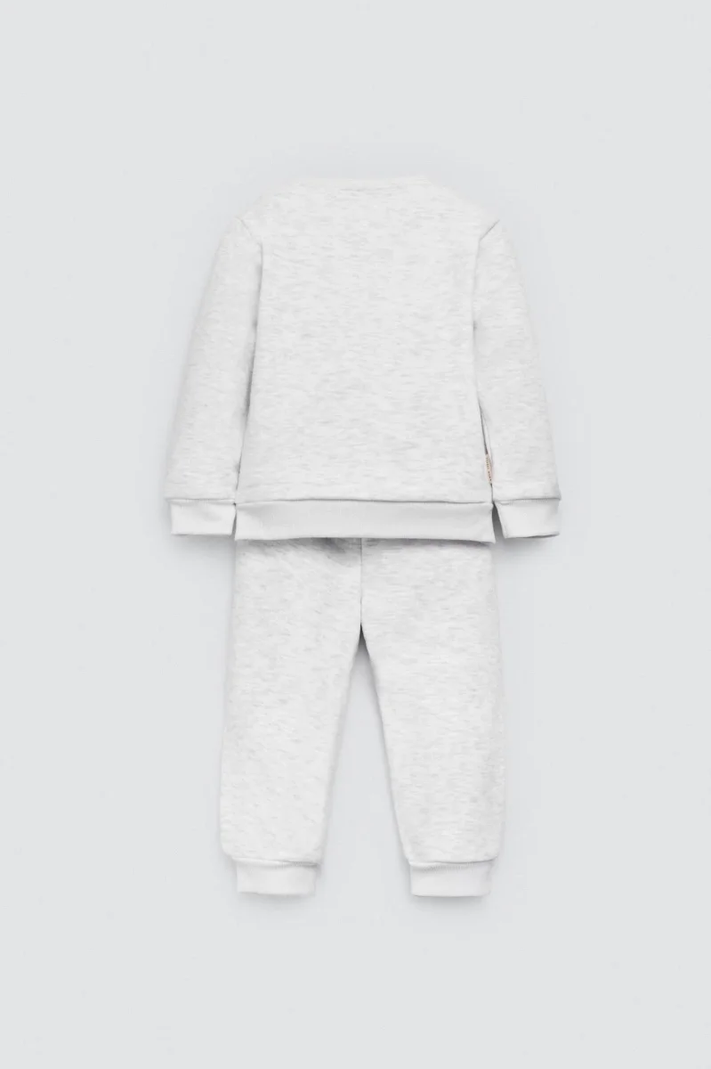 PRÉ-VENDA Conjunto básico para bebê: moletom cinza e calça jogger - Image 5