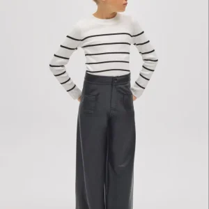 Calça larga preta com efeito couro para menina