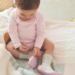 Tênis meia para primeiros passos do bebê