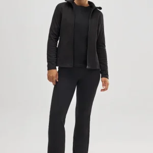 Leggings térmicas flare em lã preta estilo esportivo