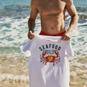 Camiseta manga curta com estampa de frutos do mar