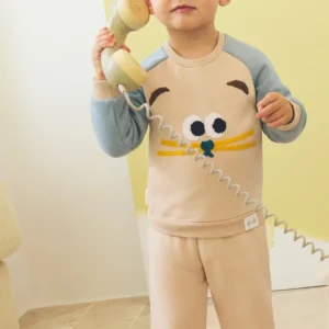 Conjunto fato de treino bebé com estampado de cara de gato